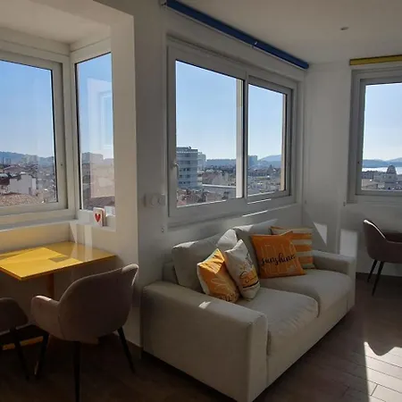 公寓 Stunning Sea View, Steps From Station And Port - Vue Imprenable Sur La Mer, A Quelques Pas De La Gare Et Du Port